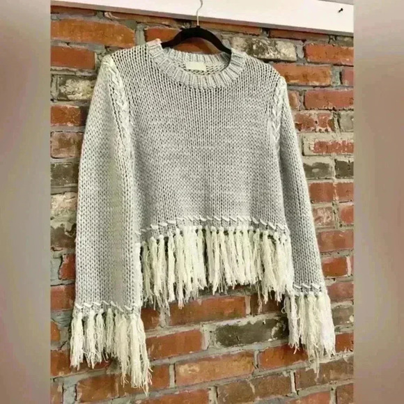 Farrow Gray Fringe Sweater Size‎ S/M - Picture 3 of 7